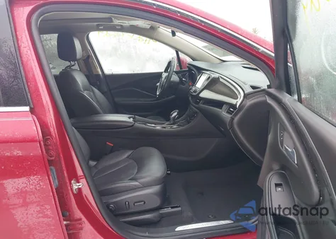 2017 Buick Envision Essence z USA, uszkodzony, nr VIN LRBFXDSA7HD085814